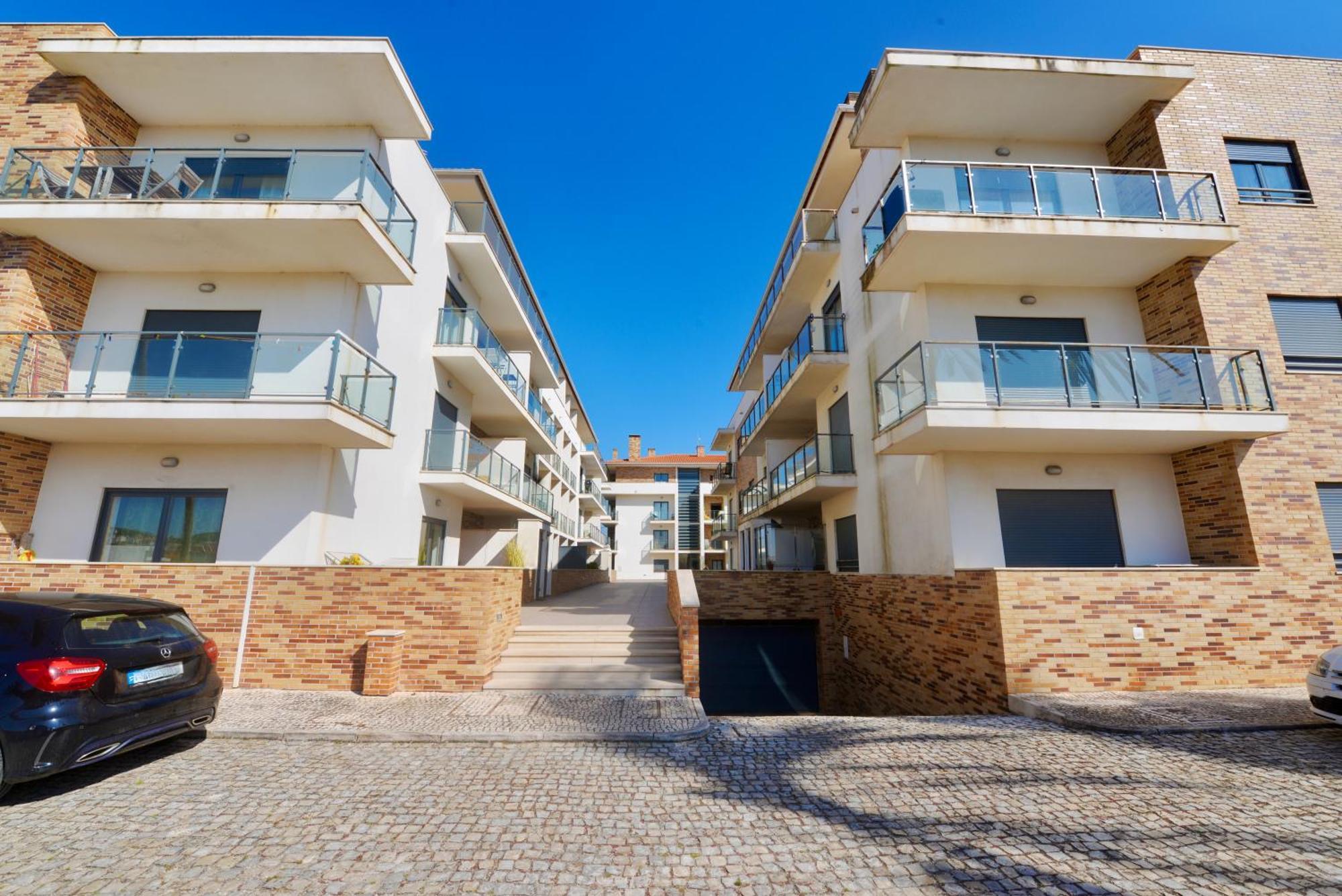Pebble - 1 Bedroom Apartment Sleeps 5 With Pool & Tennis Court São Martinho do Porto Exterior foto